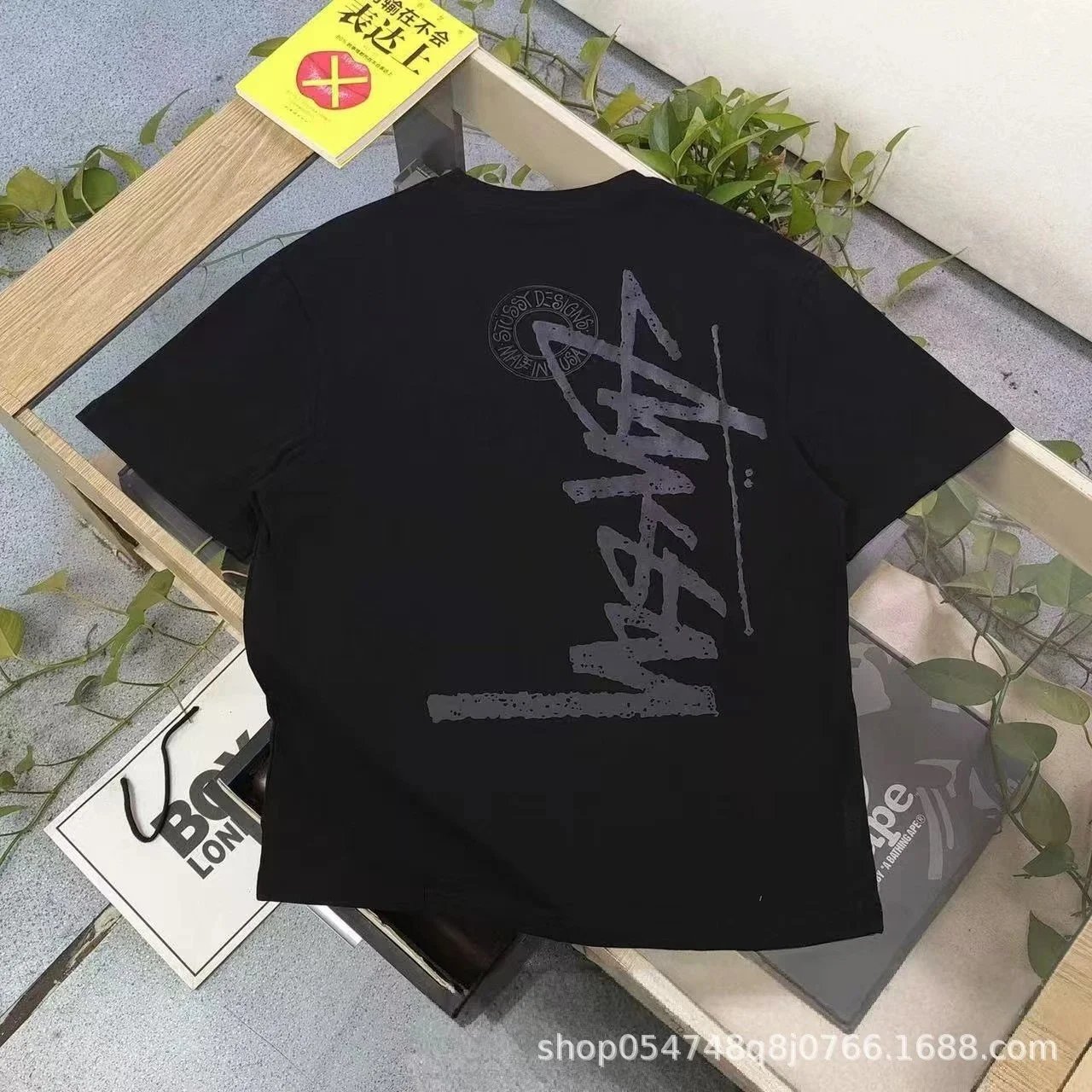Stüssy T-Shirts Graphic Print Crew-Neck T-Shirt image 4