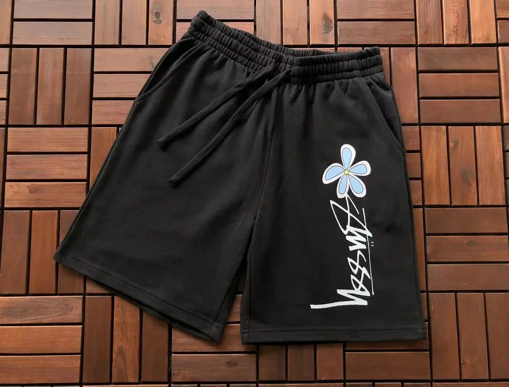Stüssy Shorts Graphic and camouflage image 11