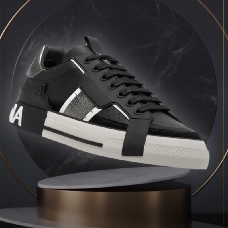 Dolce & Gabbana Sneakers Graffiti-print embellished low-top — 9