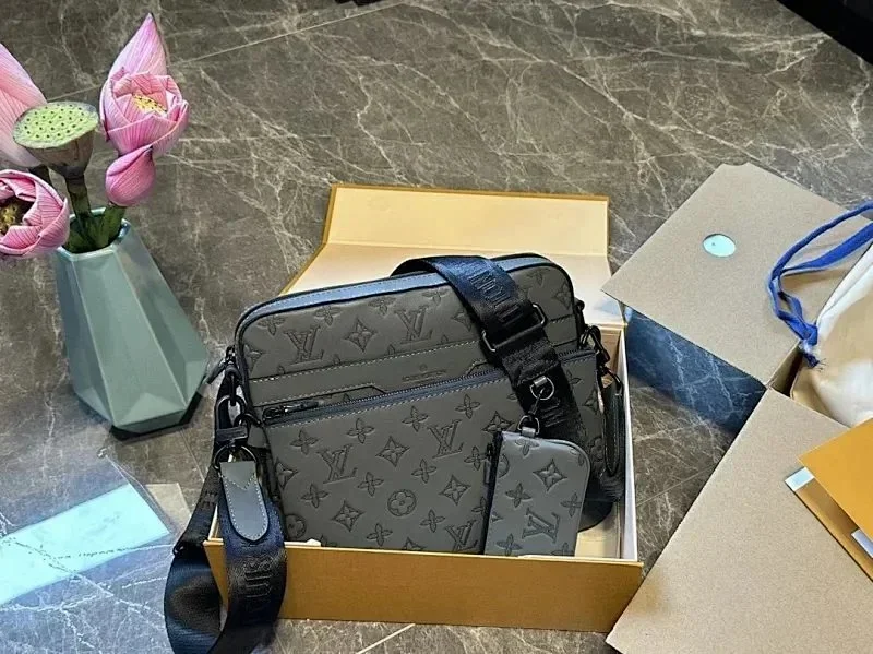 Unbranded Crossbody Bags Monogram Print Bag — LV01
