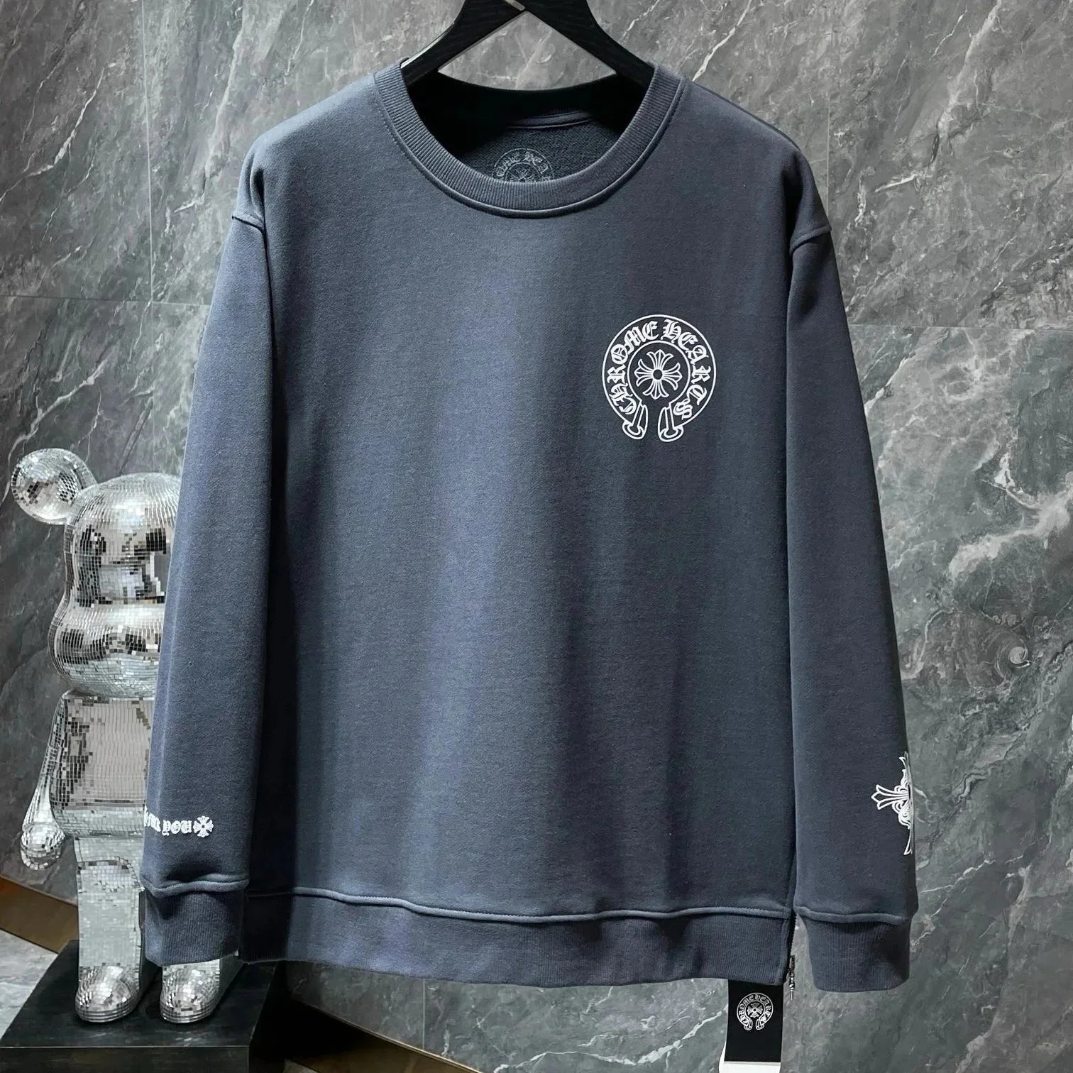 Chrome Hearts Hoodies & Sweatshirts Horseshoe Logo Graphic — 27*Top quality