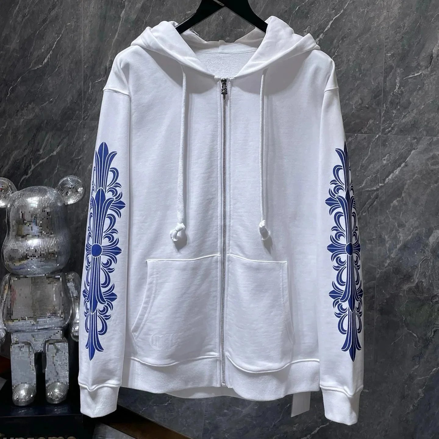 Chrome Hearts Hoodies & Sweatshirts Horseshoe Logo Graphic — 19*Top quality
