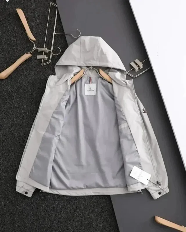 Moncler Jackets Hooded zip-front lightweight jacket with sleeve logo patch product detail image 4
