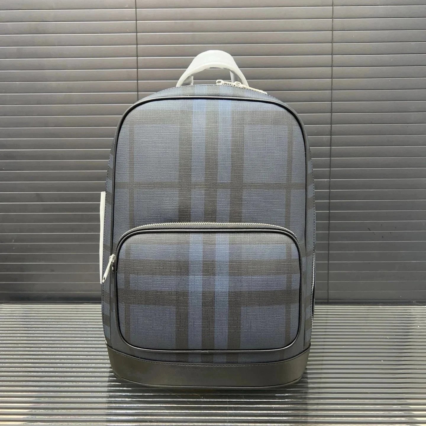 Burberry Crossbody Bags Check-pattern zip bag image 6