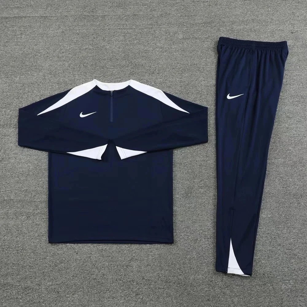 Training clothes 5