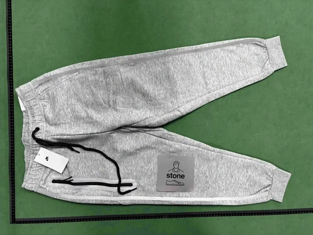 Nike Tracksuits Reflective zip-up hooded tracksuit product detail image 4