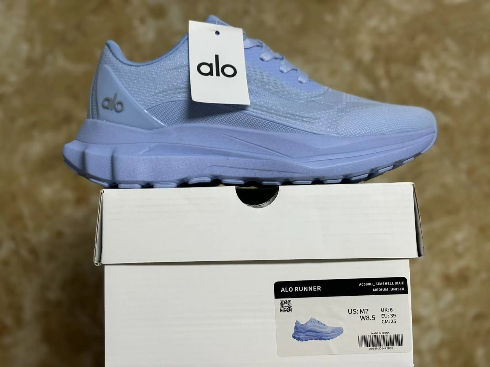 Alo light blue