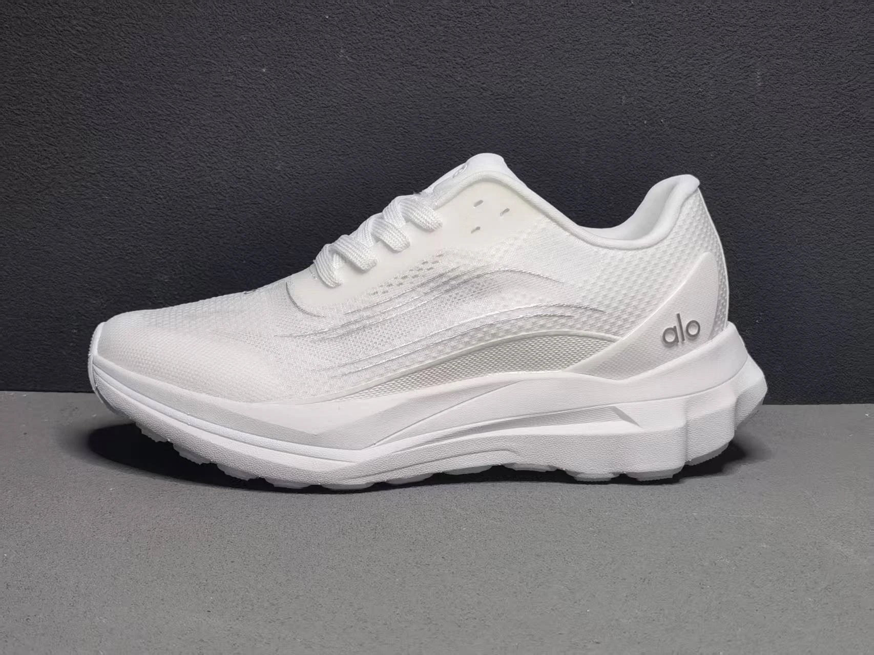 ALO - White