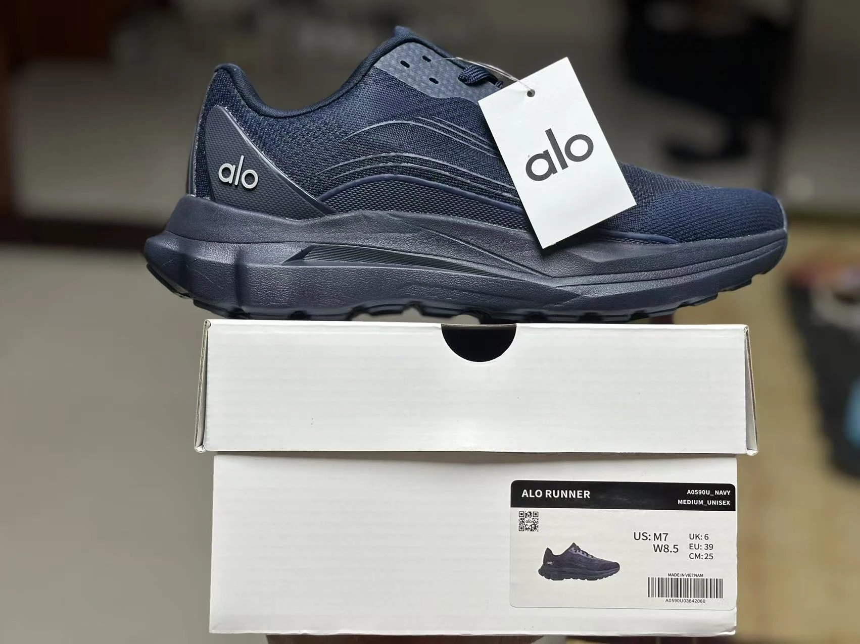 Alo Navy Blue
