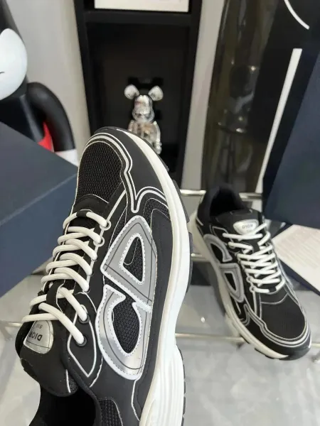 Dior B23 Oblique Multicolor Chunky Sneakers - 7