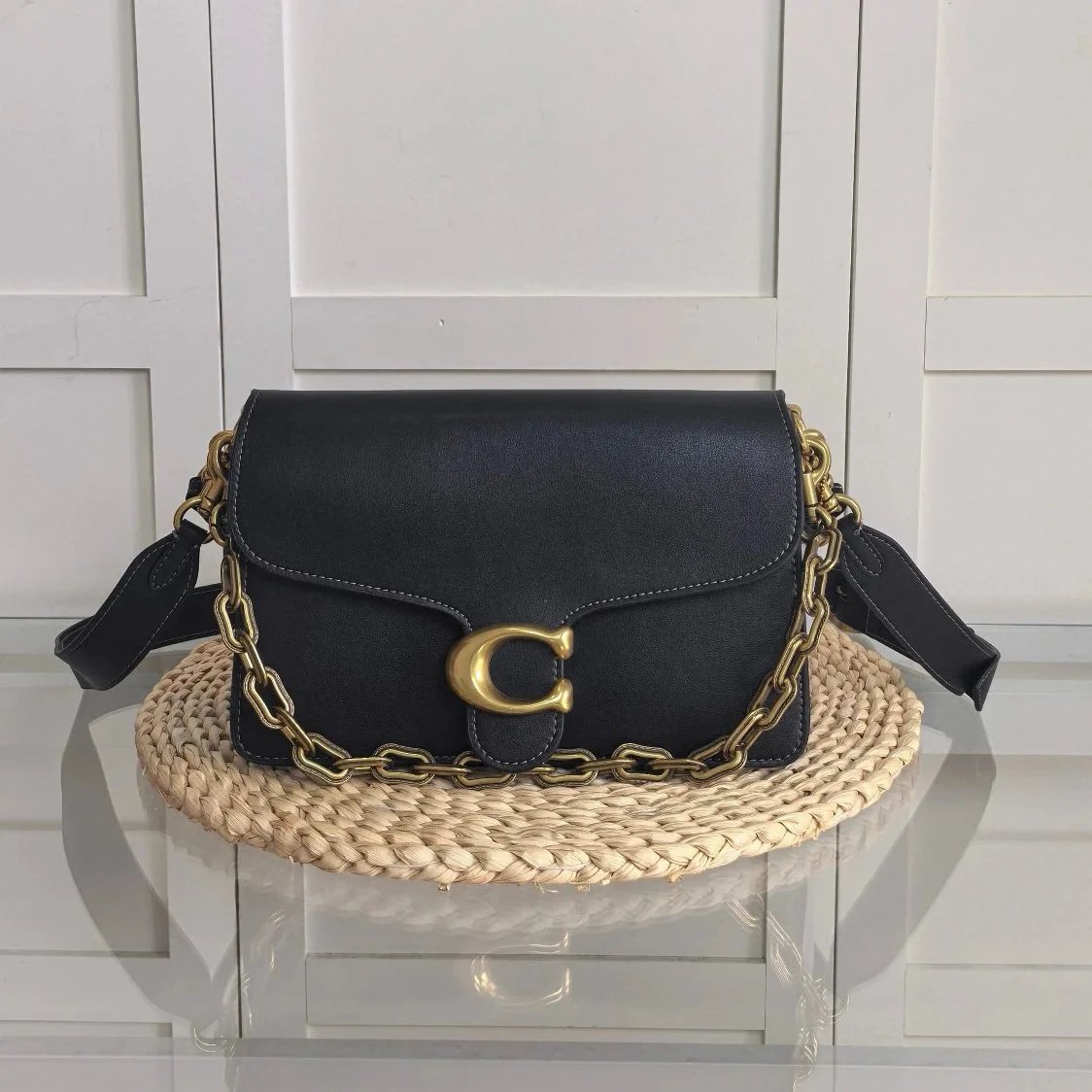 Black gold size 26: 16.5 * 8.5
