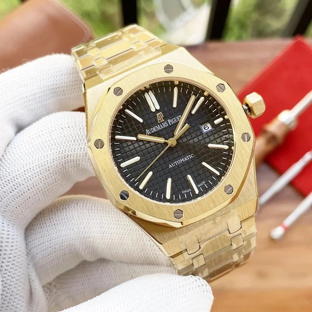 金壳·黑盘钢带