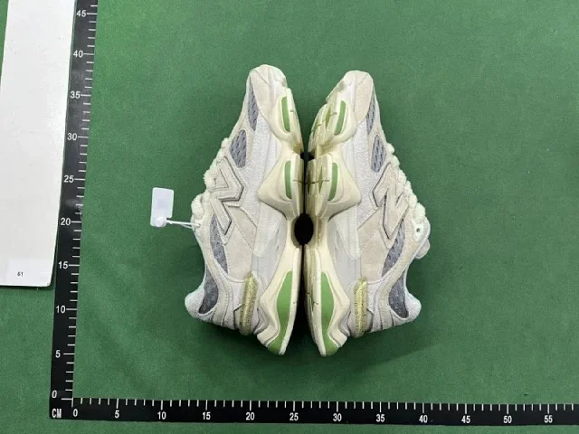 New Balance Sneakers 9060 product detail image 5