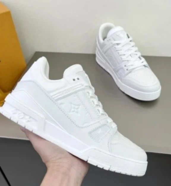 Louis Vuitton Sneakers Archlight Series