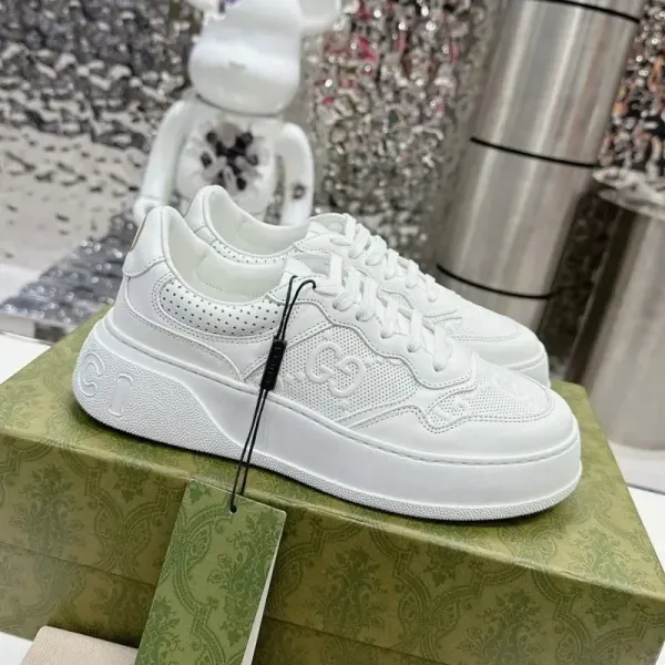 Gucci Rhyton White Leather and Perforated Mesh Sneakers - 8