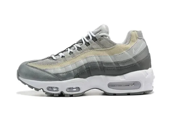 Nike Air Max 95 Black/White Sneakers - 10