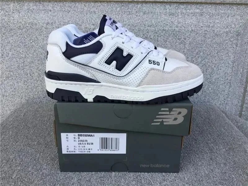 New Balance 550 Sneakers
