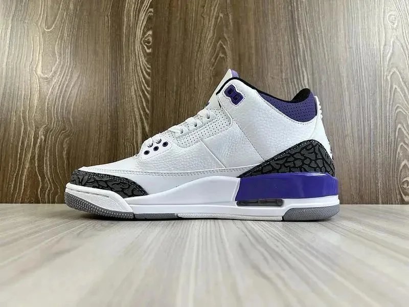 Nike Air Jordan Retro Basketball Shoes