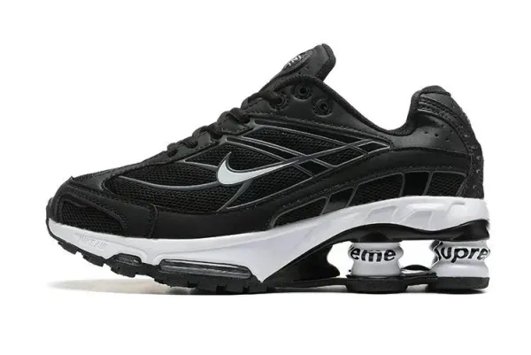 Nike Shox R4 x Supreme Black/White Sneakers - 1