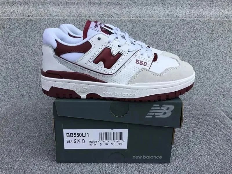 New Balance 550 Sneakers