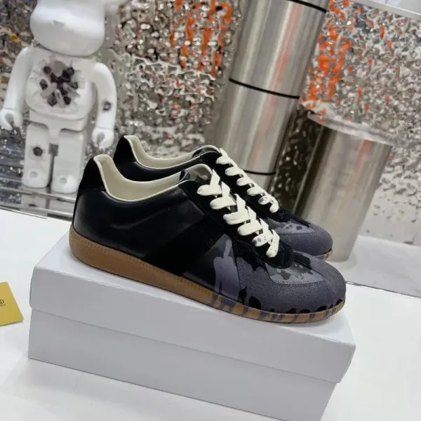 Maison Margiela Replica Sneakers Silver Metallic Suede Sneakers - 2