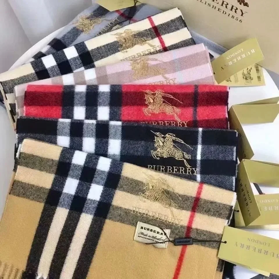  Burberry scarf   （8