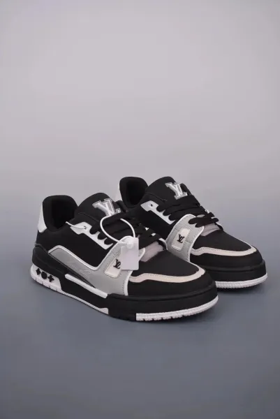 Louis Vuitton Trainer Black/White/Gray Sneakers - 1