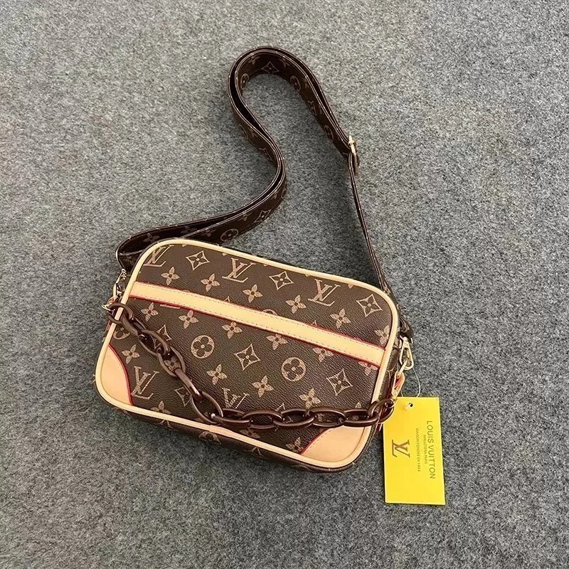 Gucci Wallets GG Supreme Canvas