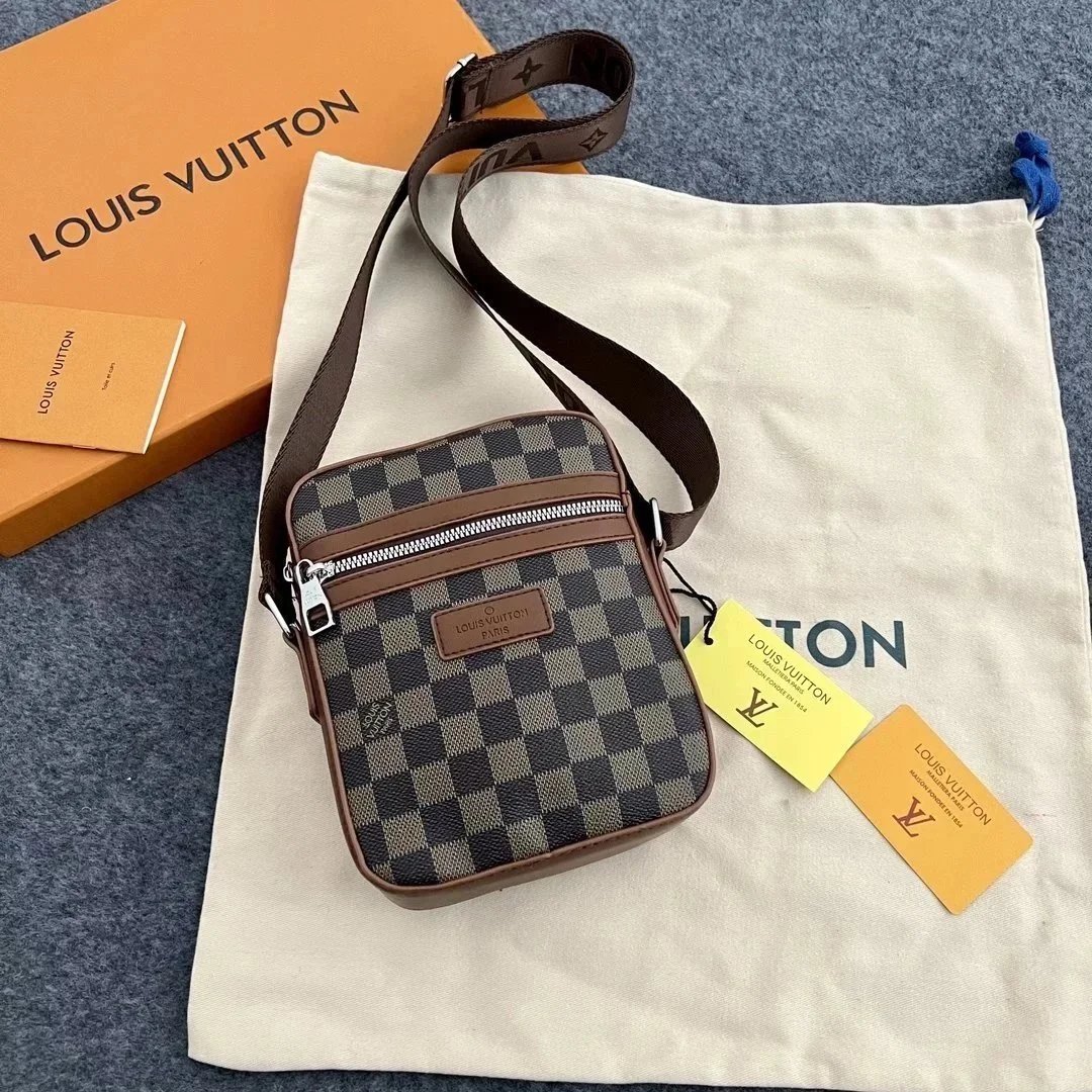 Gucci Wallets GG Supreme Canvas