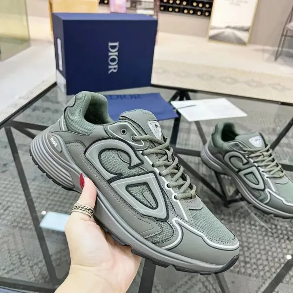 Dior B23 Low Olive Green Chunky Sneakers - 1