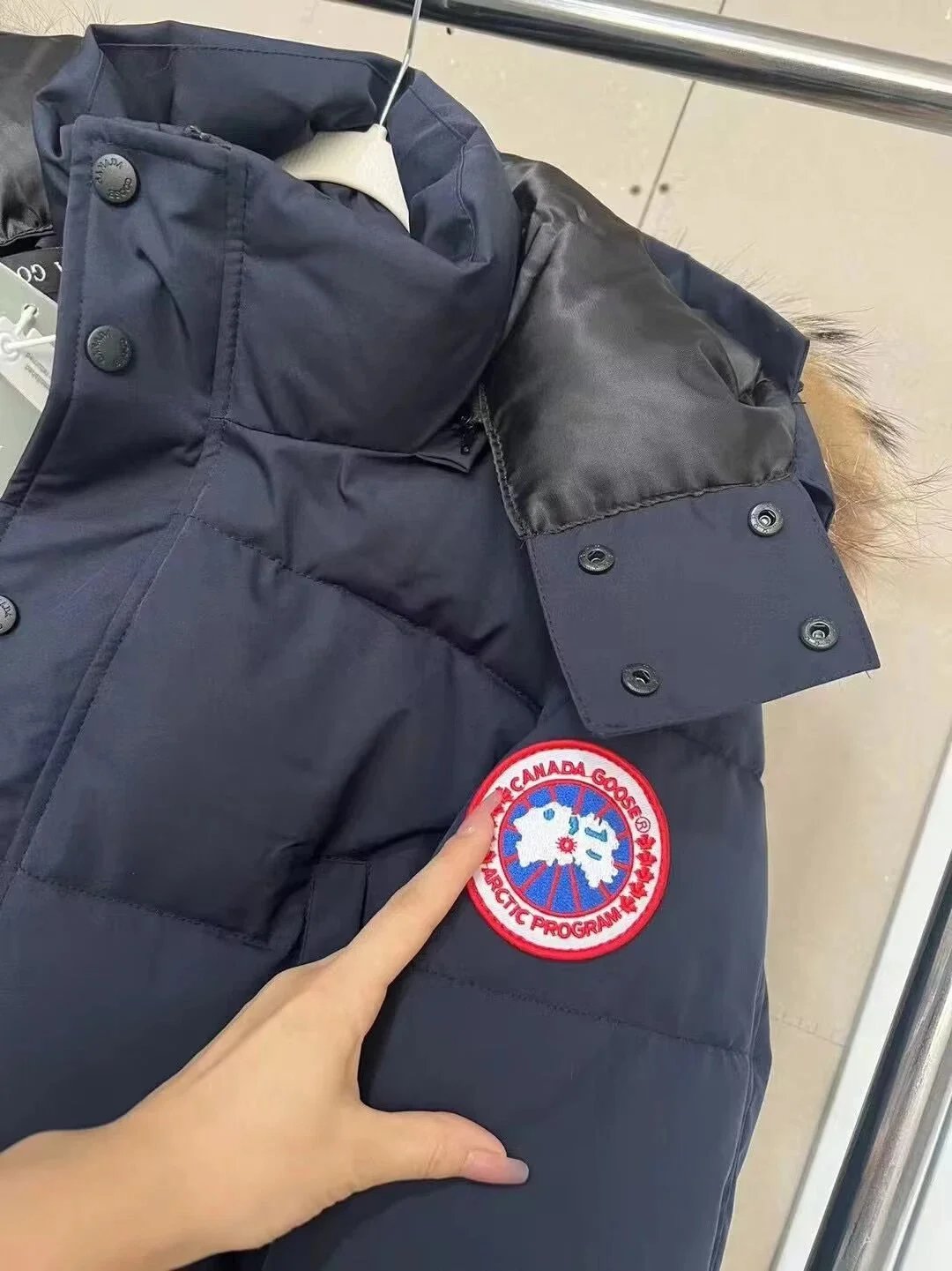 Canada Goose Expedition Parka Navy Down Jacket - 9