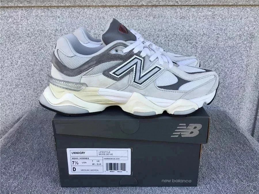 新款百搭潮流休闲跑鞋 - 3670731