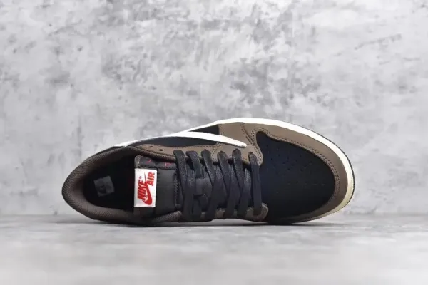 Travis Scott x Nike Air Jordan 1 Low OG Black Sneakers - 11