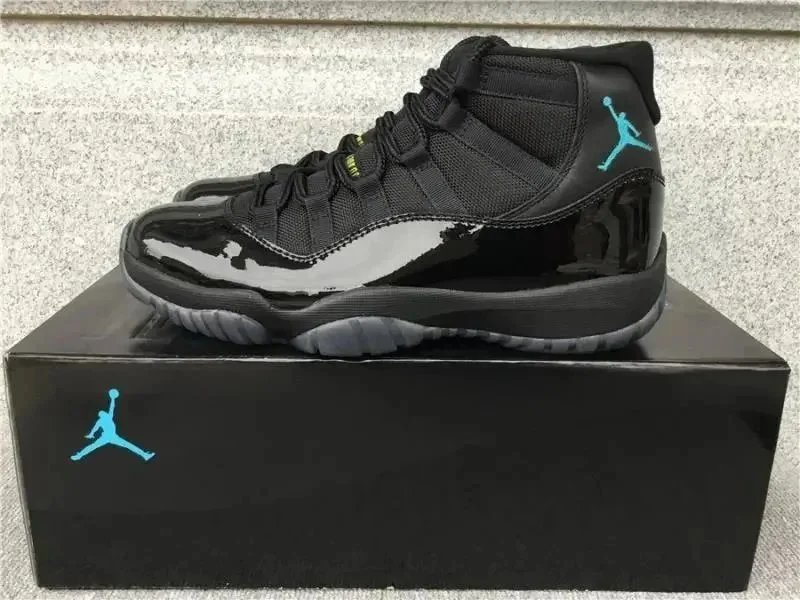 Air Jordan 11 Retro Cool Grey Sneakers - 9