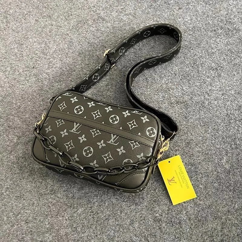 Gucci Wallets GG Supreme Canvas