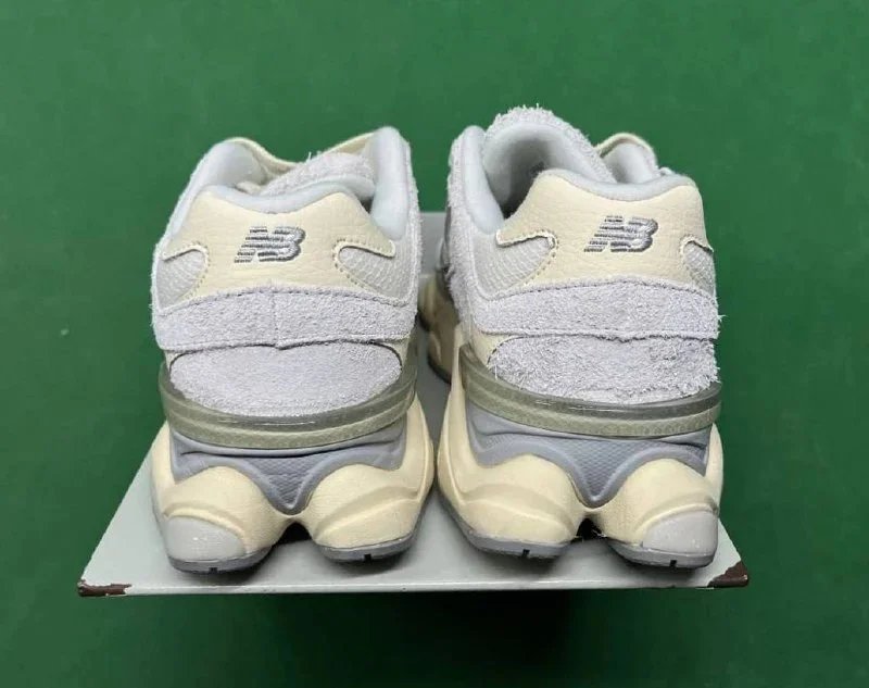 New Balance 9060 Gray White Chunky Sneakers - 7