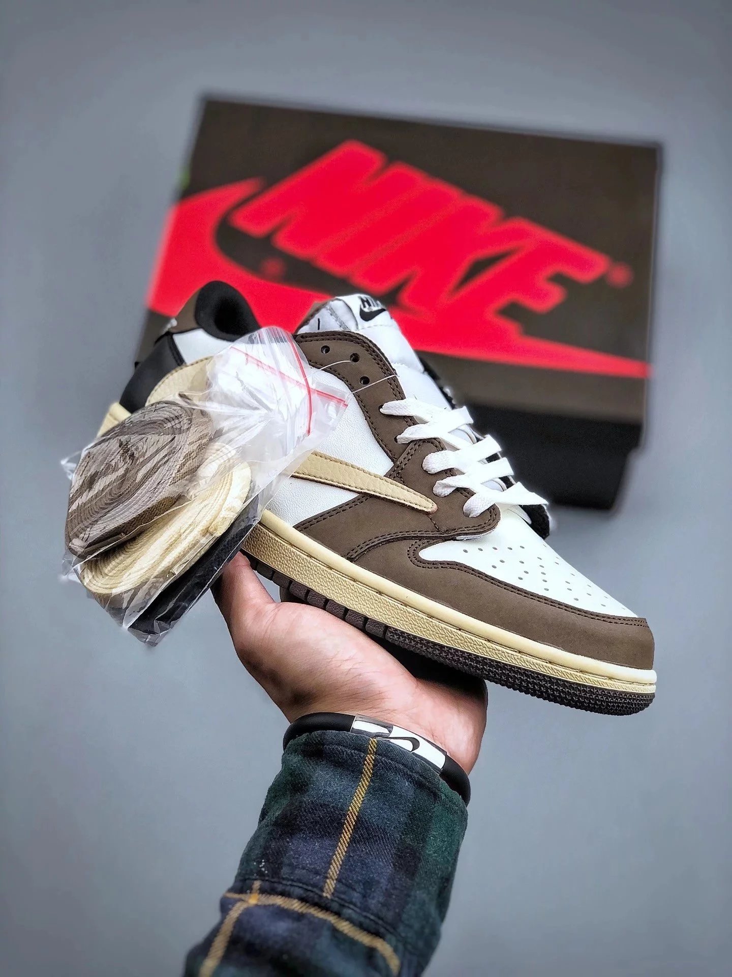 Air Jordan 1 Low 'Reverse Swoosh'