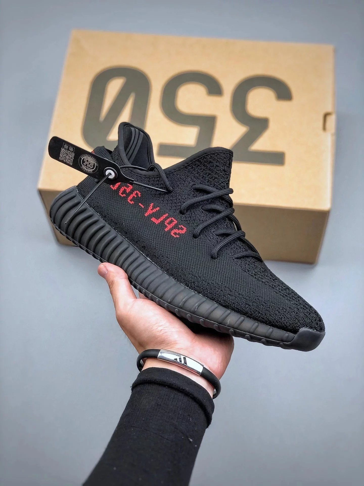 Adidas Yeezy 350 Bred Text