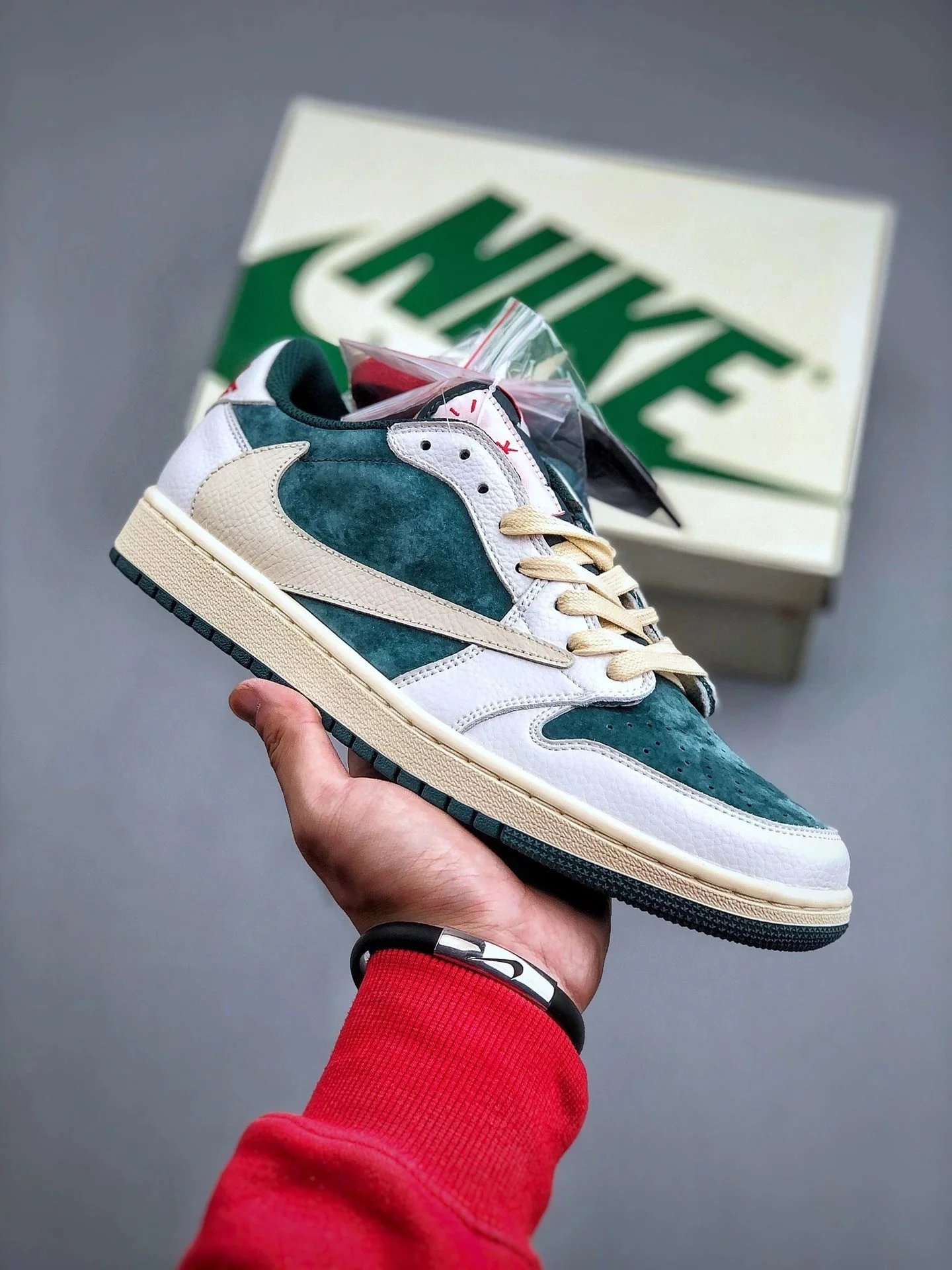 Air Jordan 1 Low Travis Scott