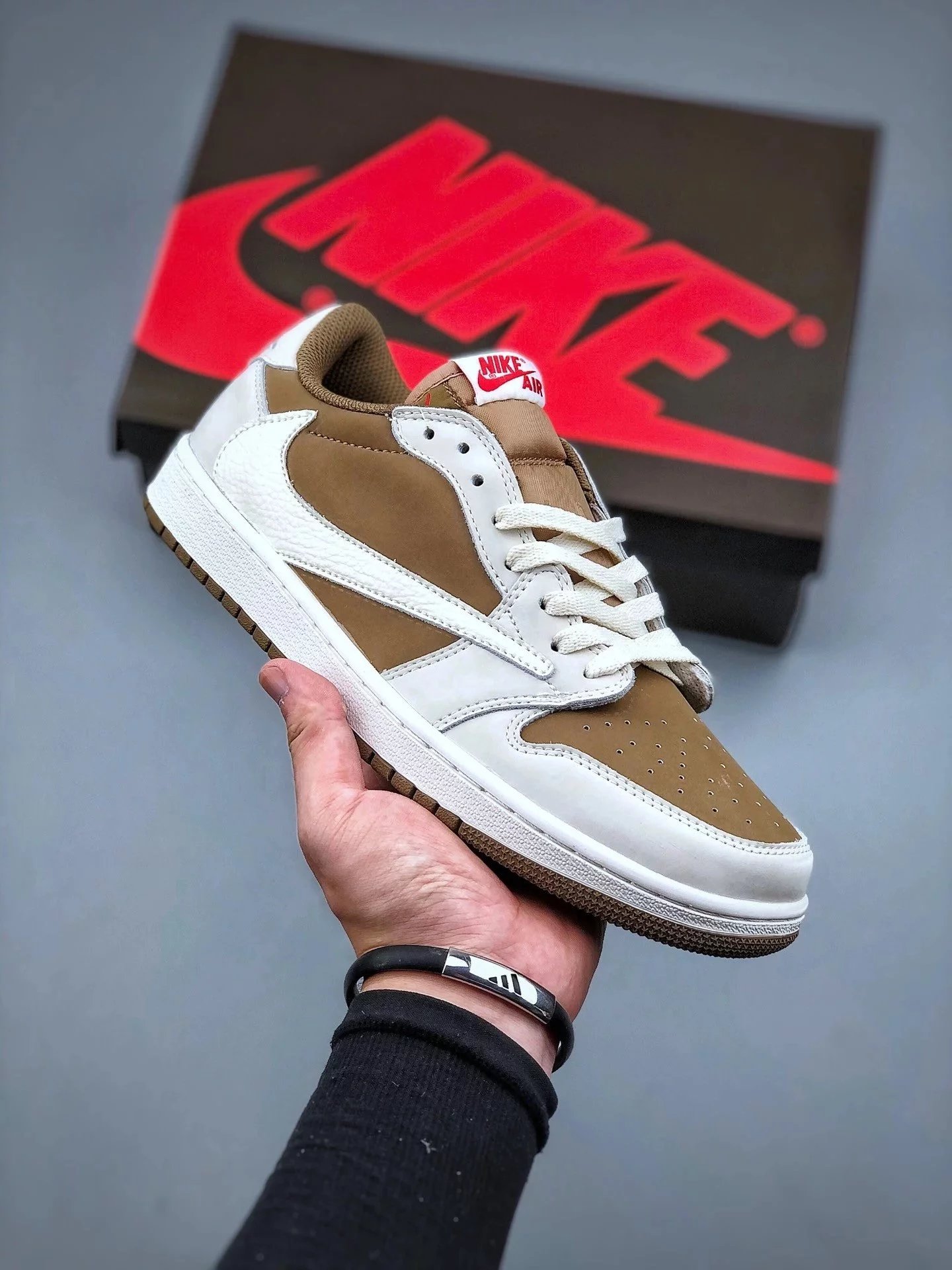 Air Jordan 1 Low Travis Scott