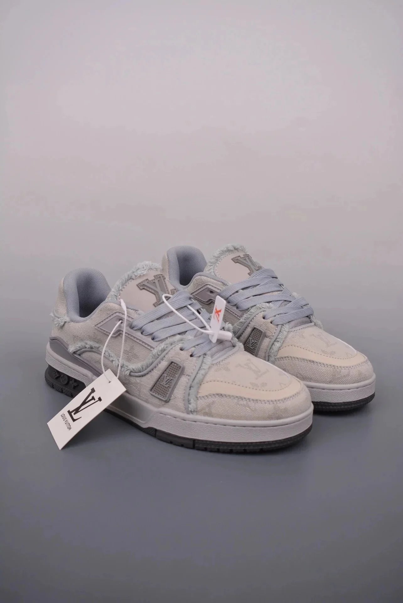 LV Louis Vuitton Trainer Shoes Sneakers