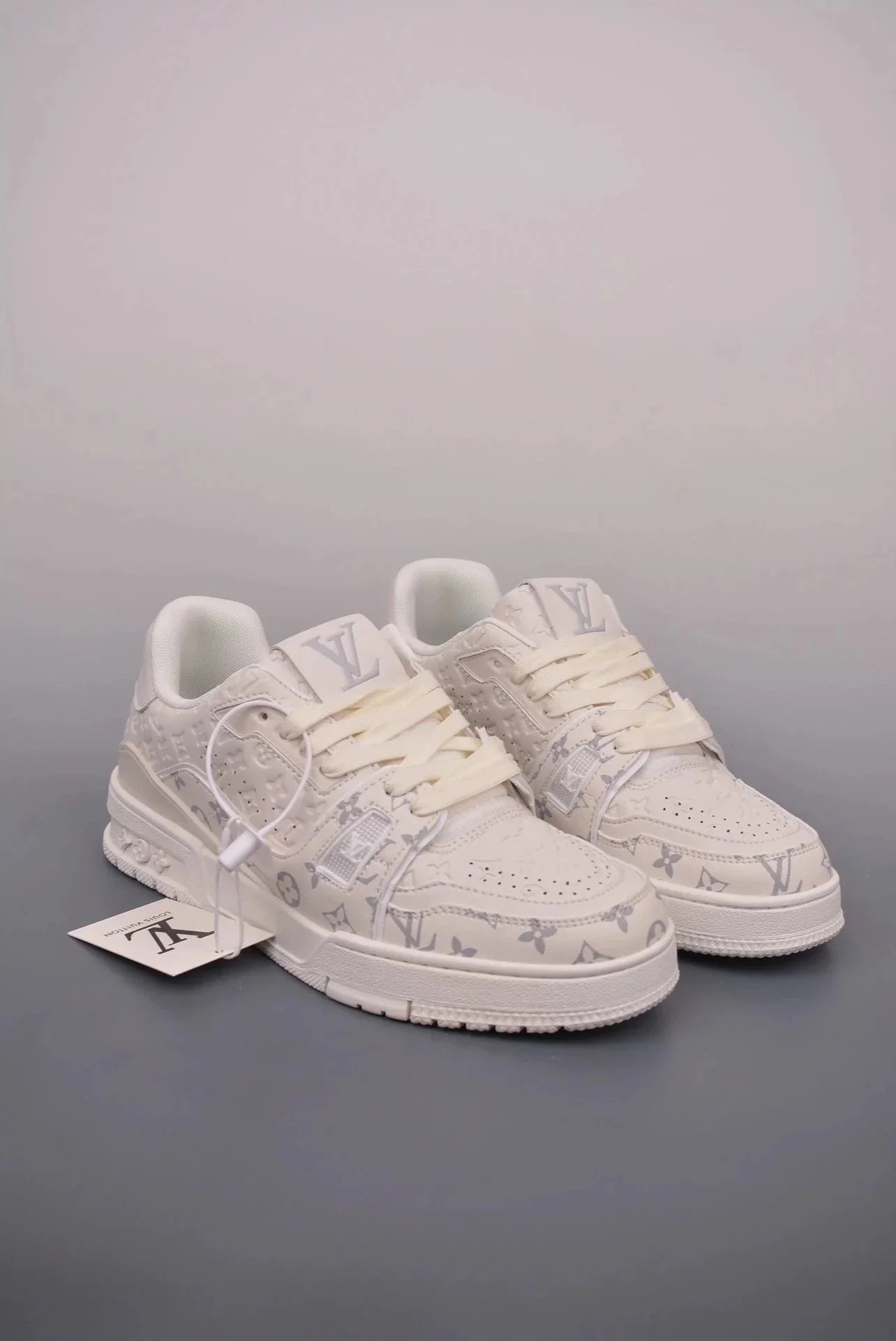 LV Louis Vuitton Trainer Shoes Sneakers