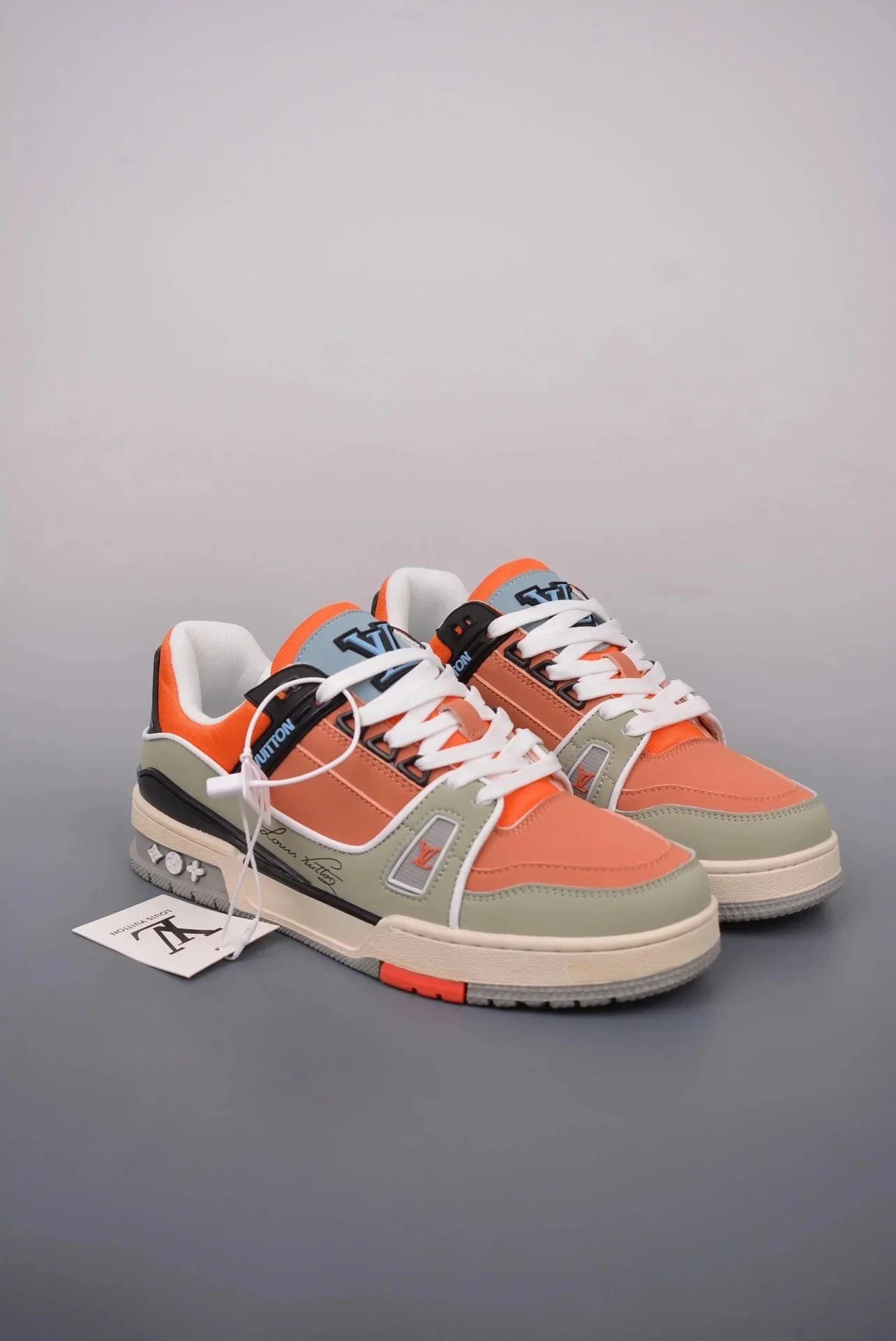 LV Louis Vuitton Trainer Shoes Sneakers