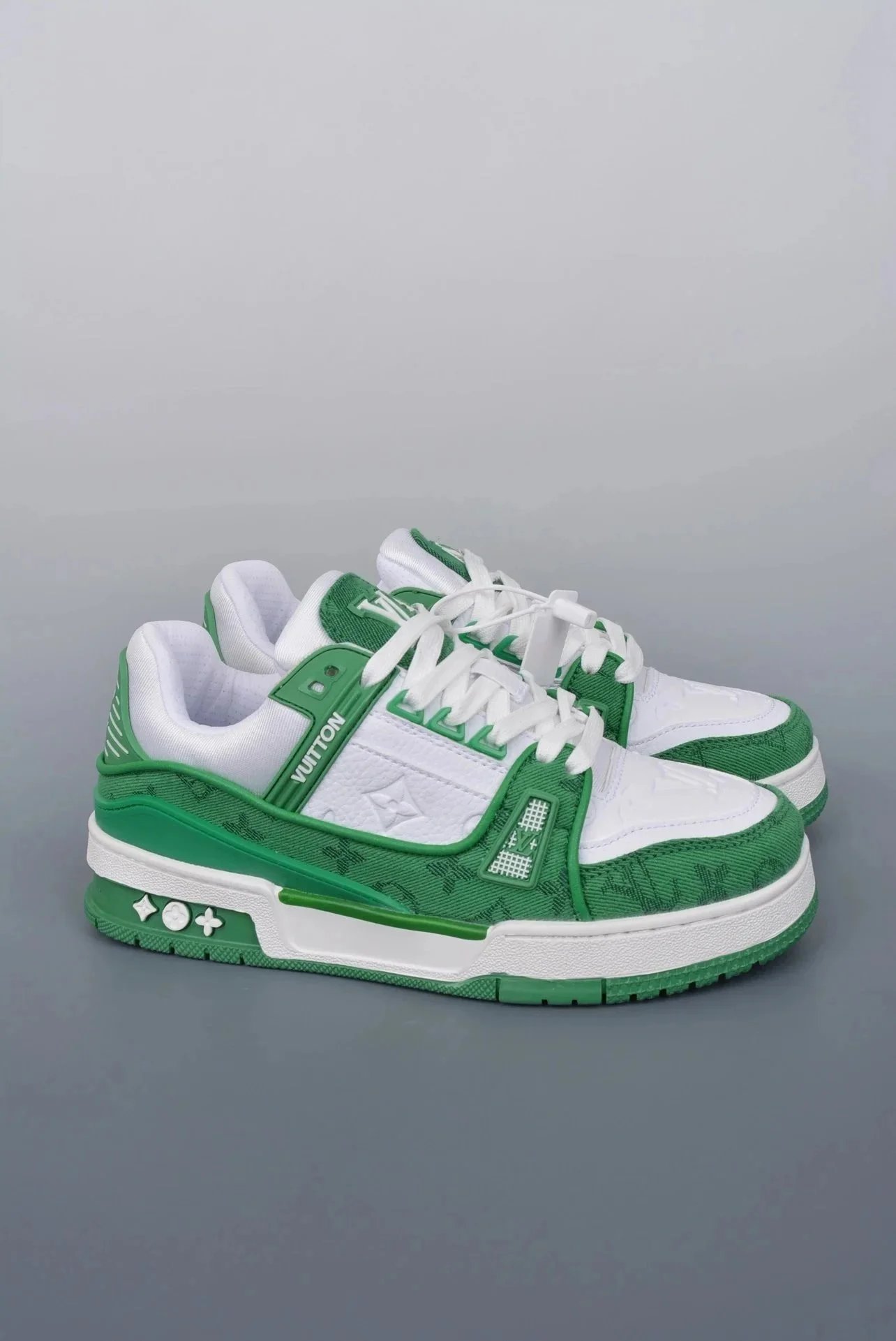 LV Louis Vuitton Trainer Shoes Sneakers