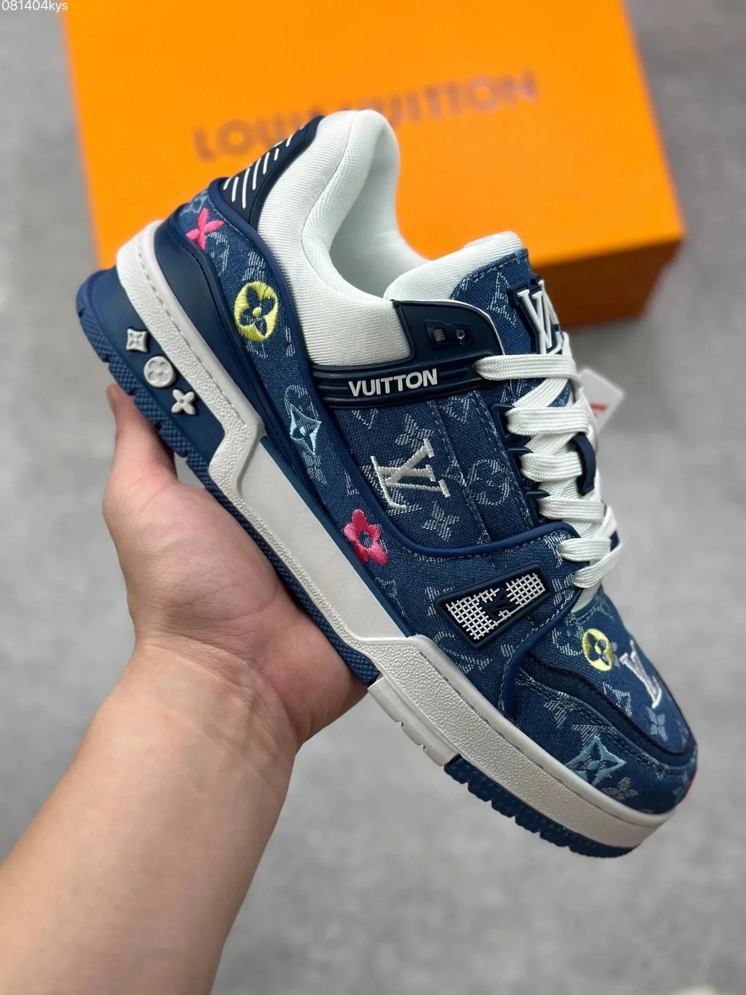 LV Louis Vuitton Trainer Shoes Sneakers