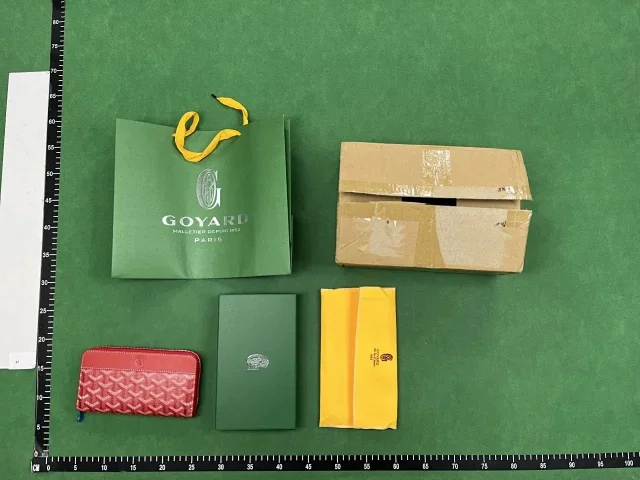 Goyard Wallets & Card Holders Goyardine Passport Holder product detail image 1