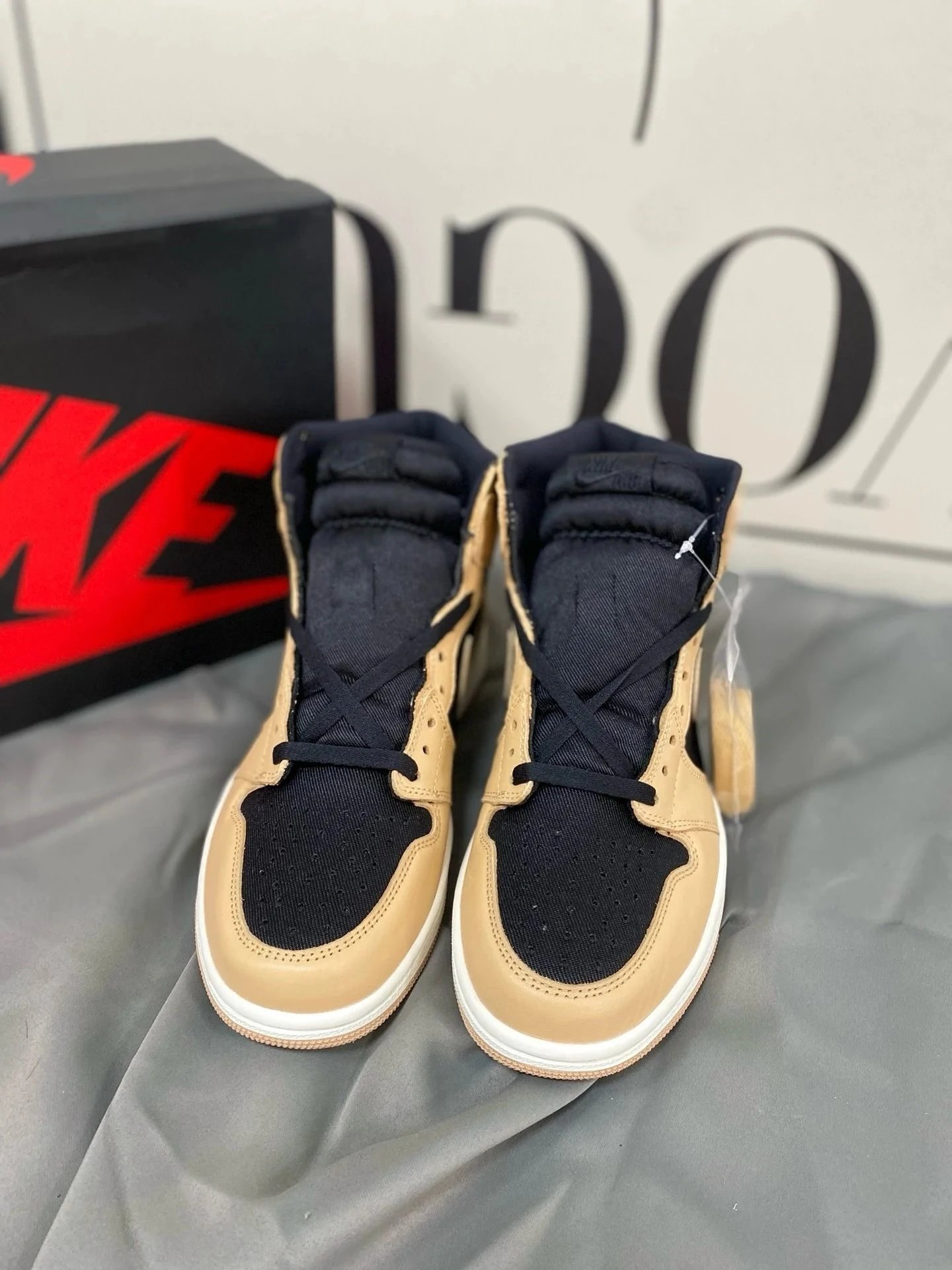 耐克Jordan Air Jordan1 Low AJ1传家宝 棕褐色 小麦黑