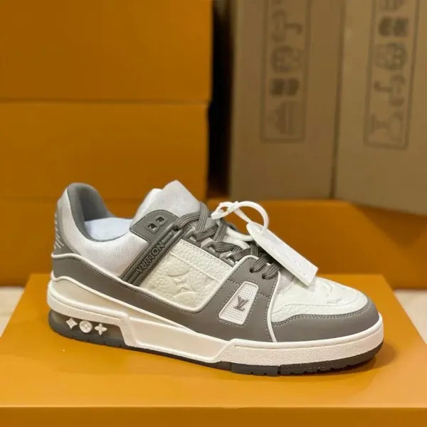 Louis Vuitton Trainer Low Gray and White Sneakers - 1