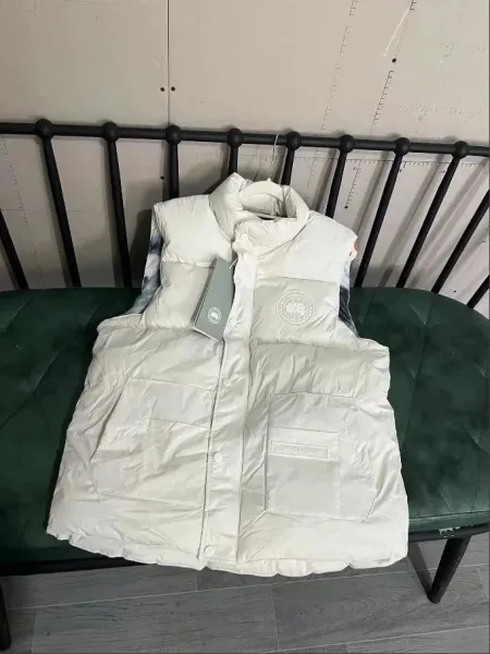 Canada Goose Freestyle Vest White Down Vest - 1