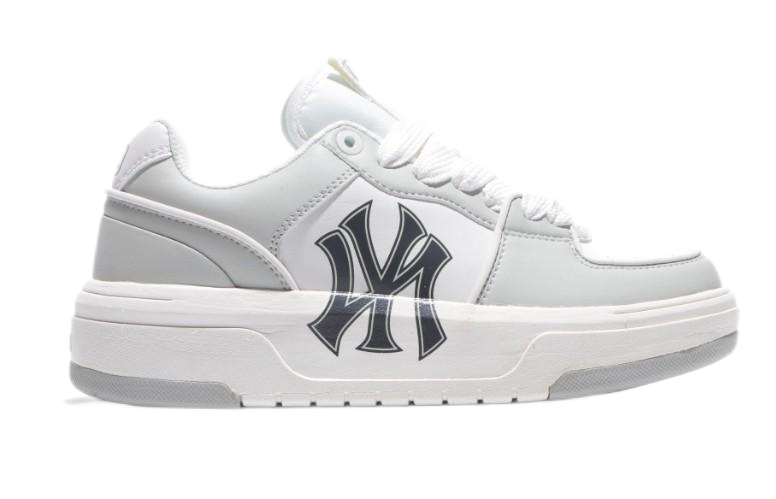 New York Yankees x Puma Platform Sneakers Navy and White - 5